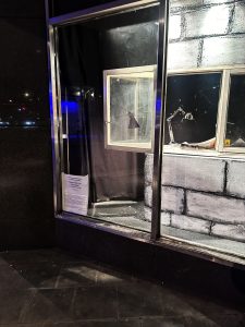 Ekaterina Sisfontes - Expected i #ArtWindowAtFridhemsplan