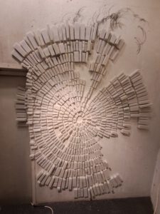 Deadwood gives new life - site-specific installation by Juanma González