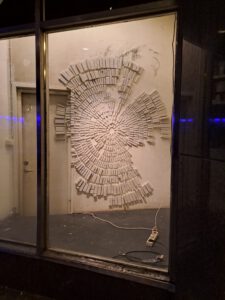 Deadwood gives new life - site-specific installation by Juanma González