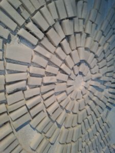 Deadwood gives new life - site-specific installation by Juanma González