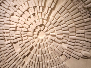 Deadwood gives new life - site-specific installation by Juanma González